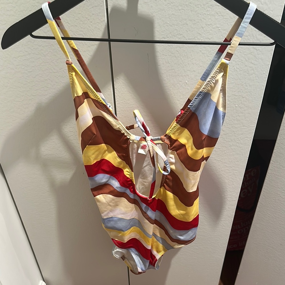 Solid & Striped One Piece Bathingsuit